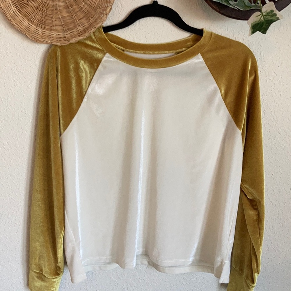 Madewell Velvet white and yellow long sleeve top